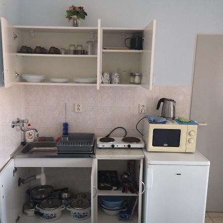 Hodosi Apartman Apartment Veľký Meder Ruang foto