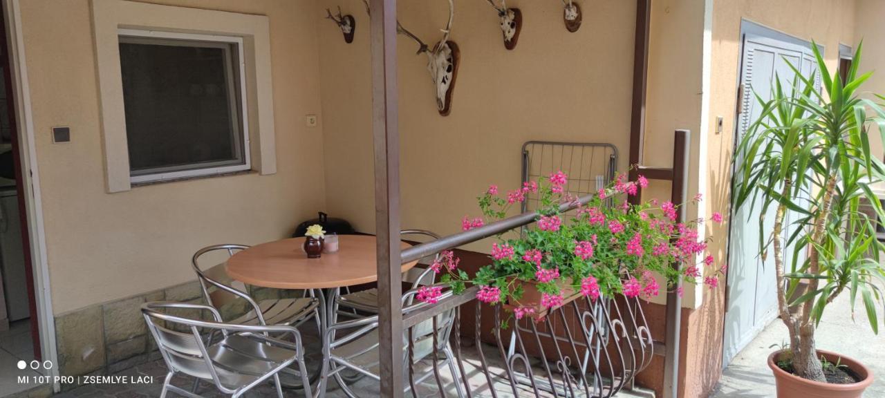 Hodosi Apartman Apartment Veľký Meder Bagian luar foto