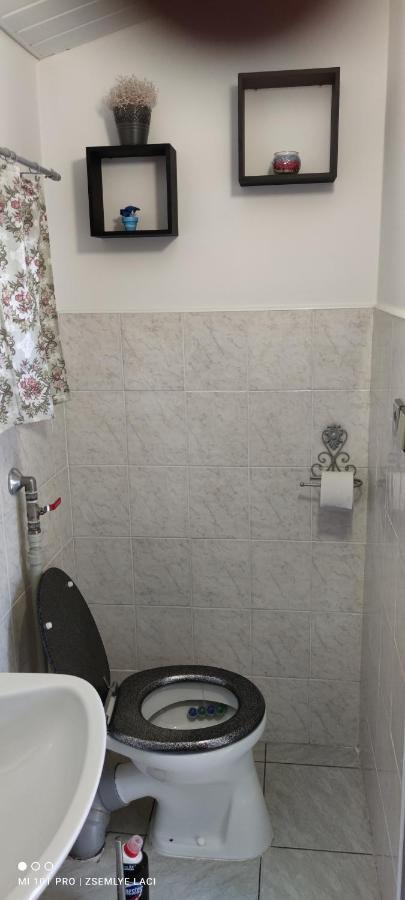 Hodosi Apartman Apartment Veľký Meder Bagian luar foto