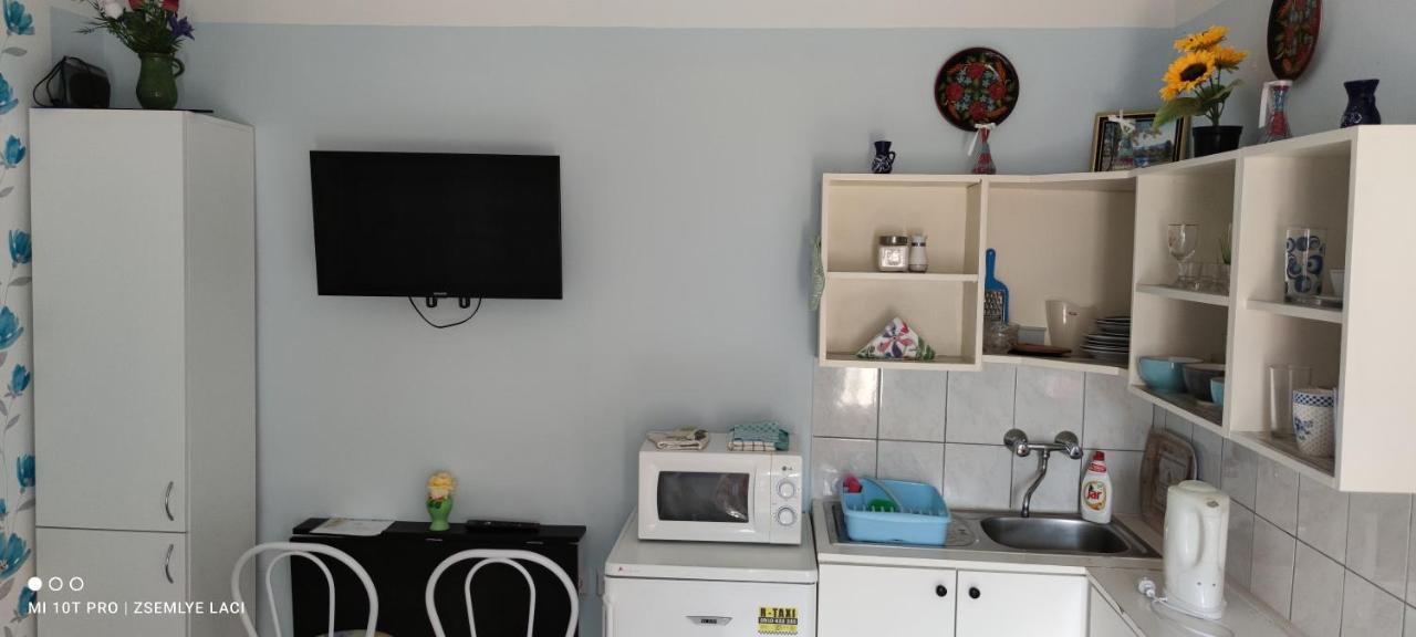 Hodosi Apartman Apartment Veľký Meder Bagian luar foto